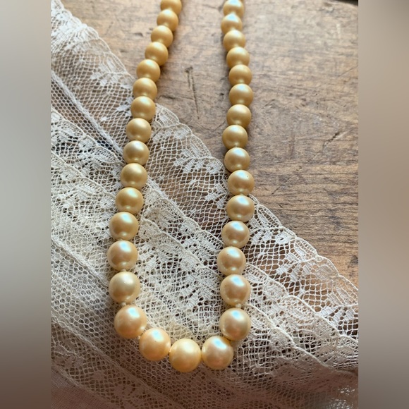 Vintage Estate Peach Faux Pearl Collar Choker Necklace Box Clasp Bridal Wedding - Picture 5 of 8